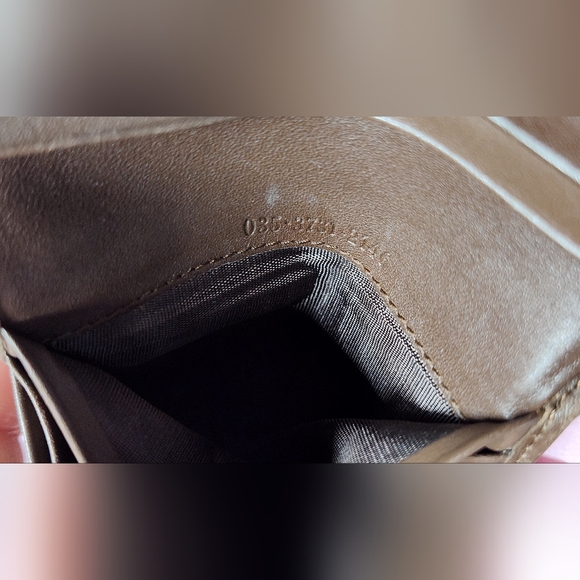 Authentic Gucci Monogram GG Compact bifold Wallet•GUC•COA available - Picture 14 of 17